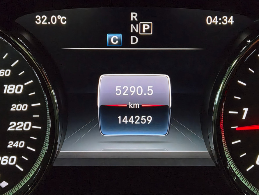 Mercedes-Benz E-Class 220d Exclusive 2018 - 10 Mercedes-Benz E-Class 220d Exclusive 2018 - 10 | bex-auto.md