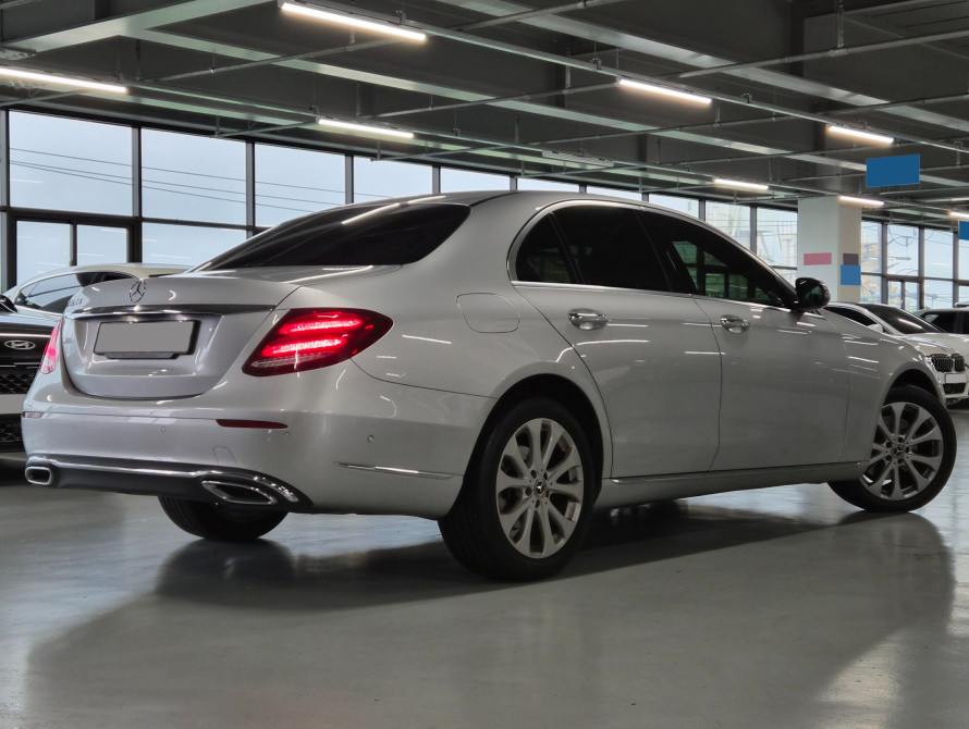 Mercedes-Benz E-Class 220d Exclusive 2018 - 2 Mercedes-Benz E-Class 220d Exclusive 2018 - 2 | bex-auto.md